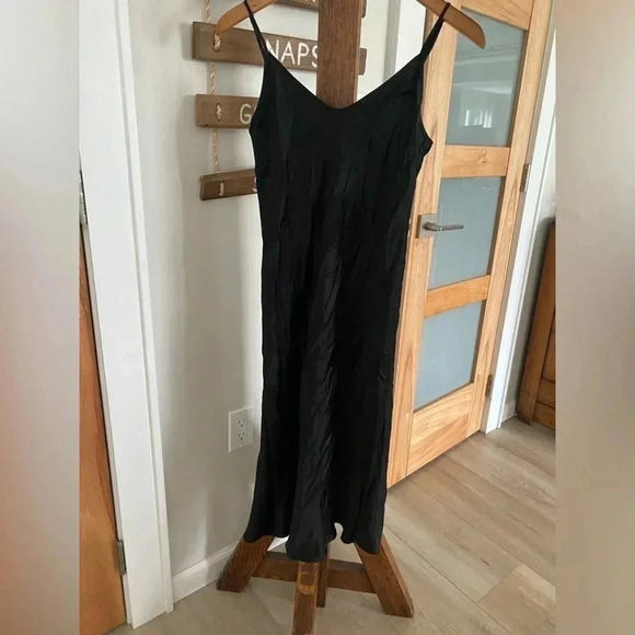 Christine Women’s Silk Lingerie Loungewear Blk Lydia Slip‎ Dress Chemise Sm NWOT - Picture 5 of 7